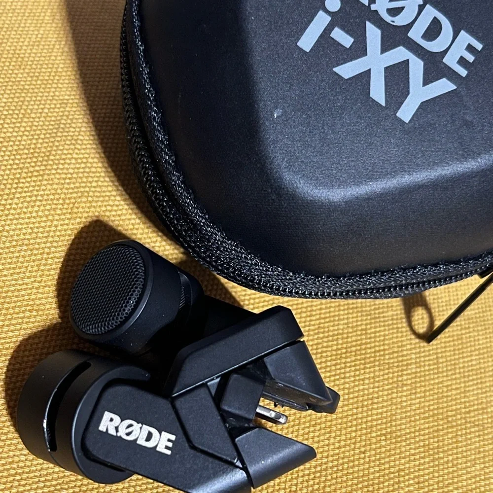 Rode Ixy-l Stereo Microphone for Apple iPhone/iPad with Lightning Connector